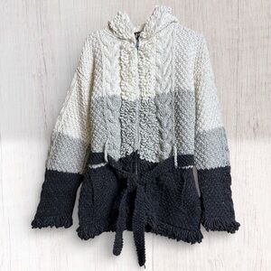 Wool Sweater Jacket Sisandina Hooded Handmade Ecuador size small
